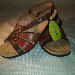 Earth Spirit Lady's Sandles